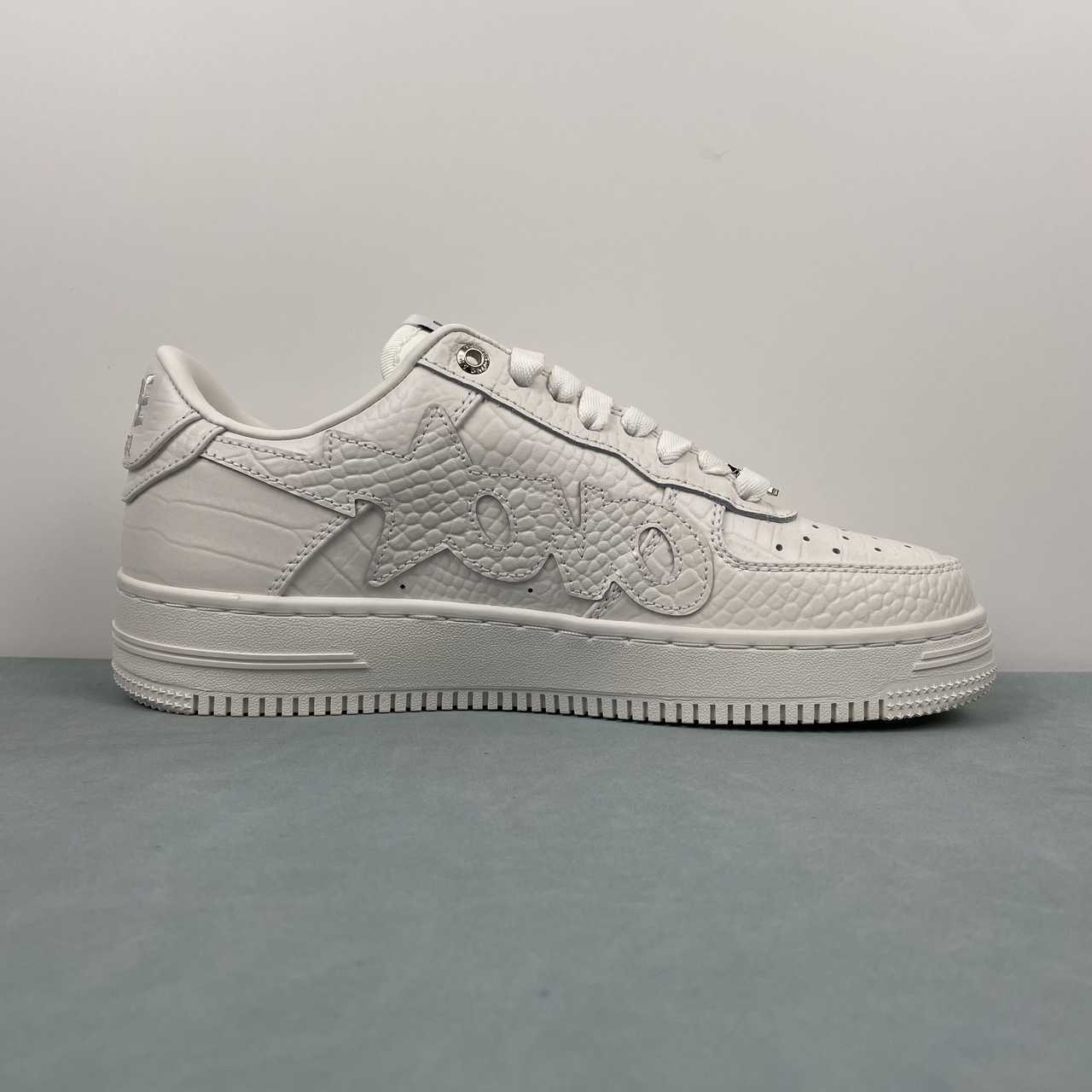 A Bathing Ape Bape STA OVO White