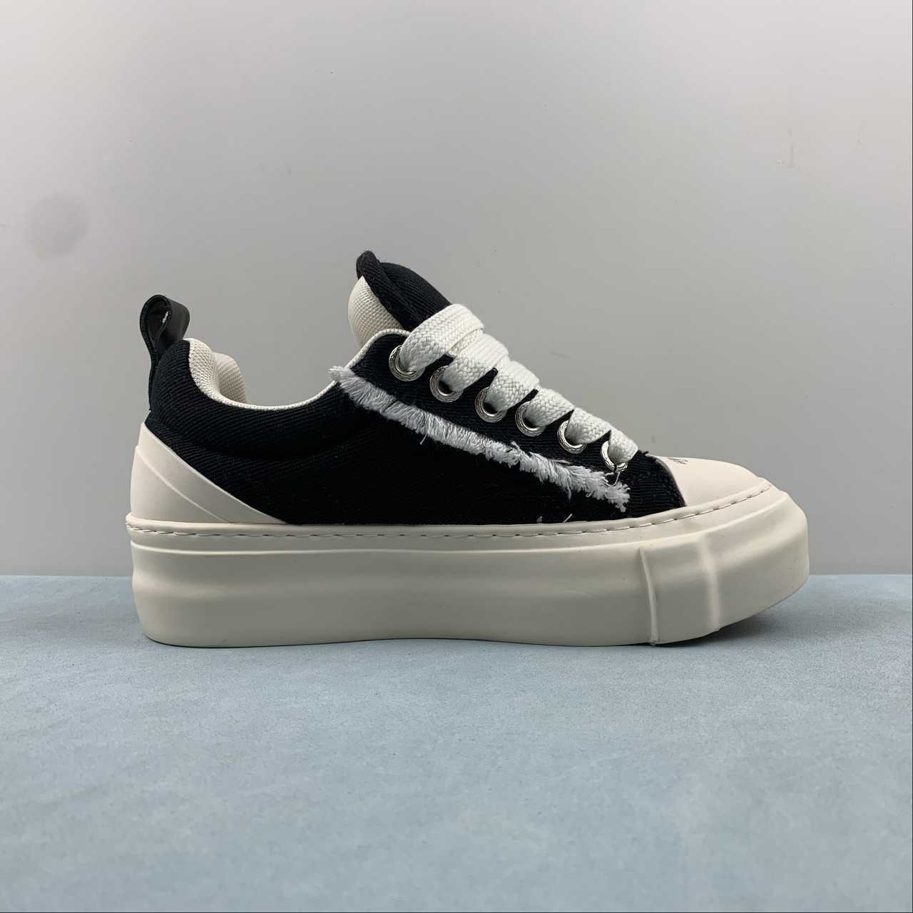 Vessel Classic Nougat Puffy Shoes nero