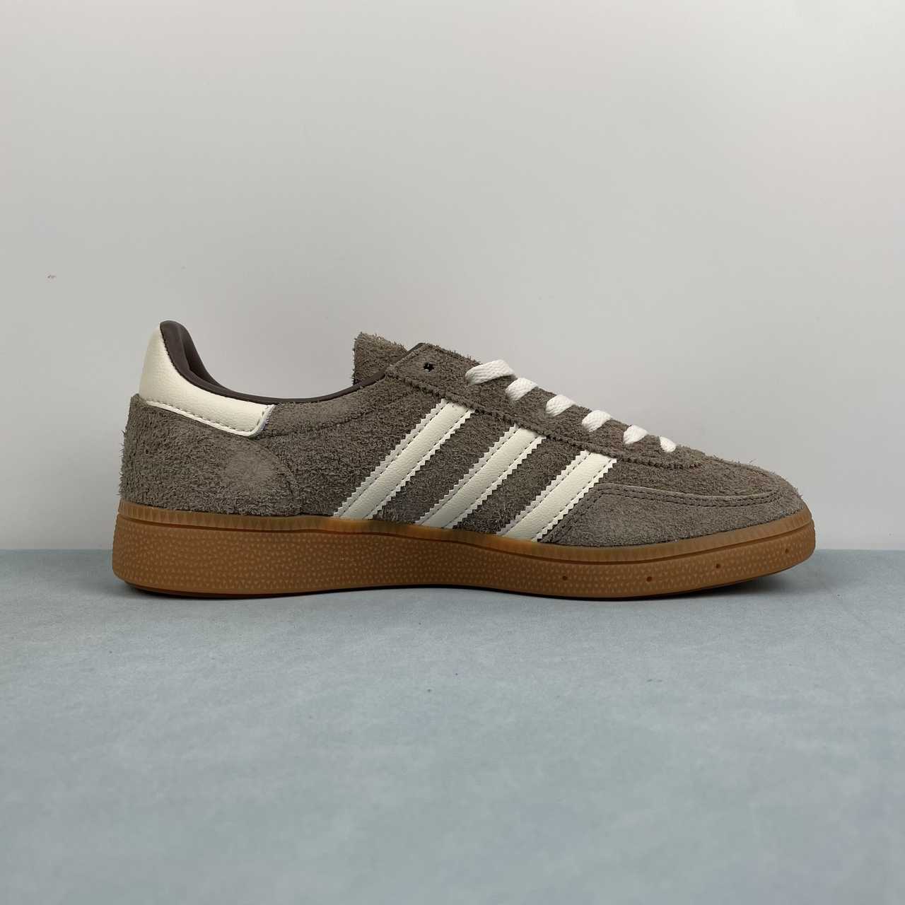 Adidas Originals Handball Spezial Hearth Strata