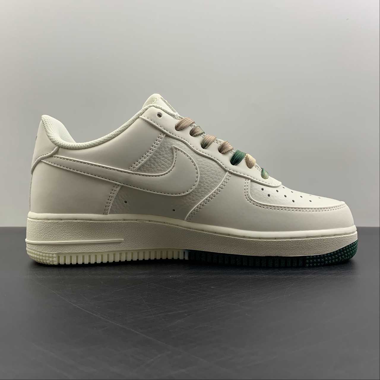 Nike Air Force 1 Low 07 LV8 Beige Verde Scuro MU0222-034