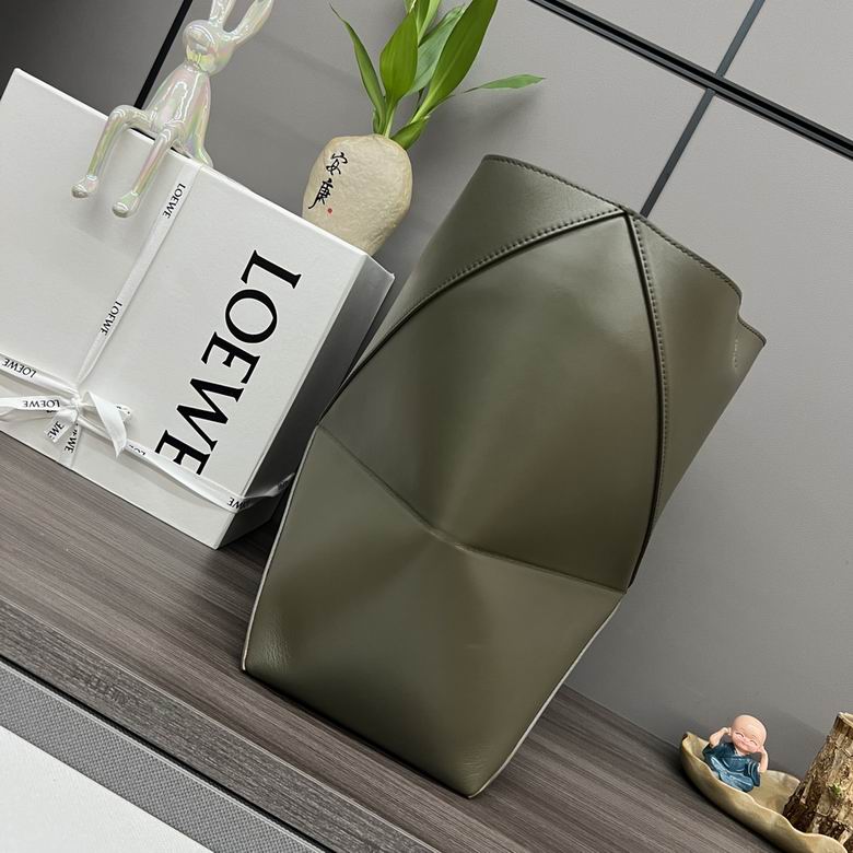 Loewe Puzzle Fold dark khaki green