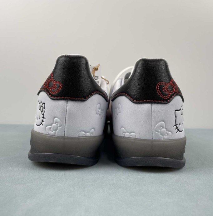 Adidas Originals Gazelle Hello Kitty