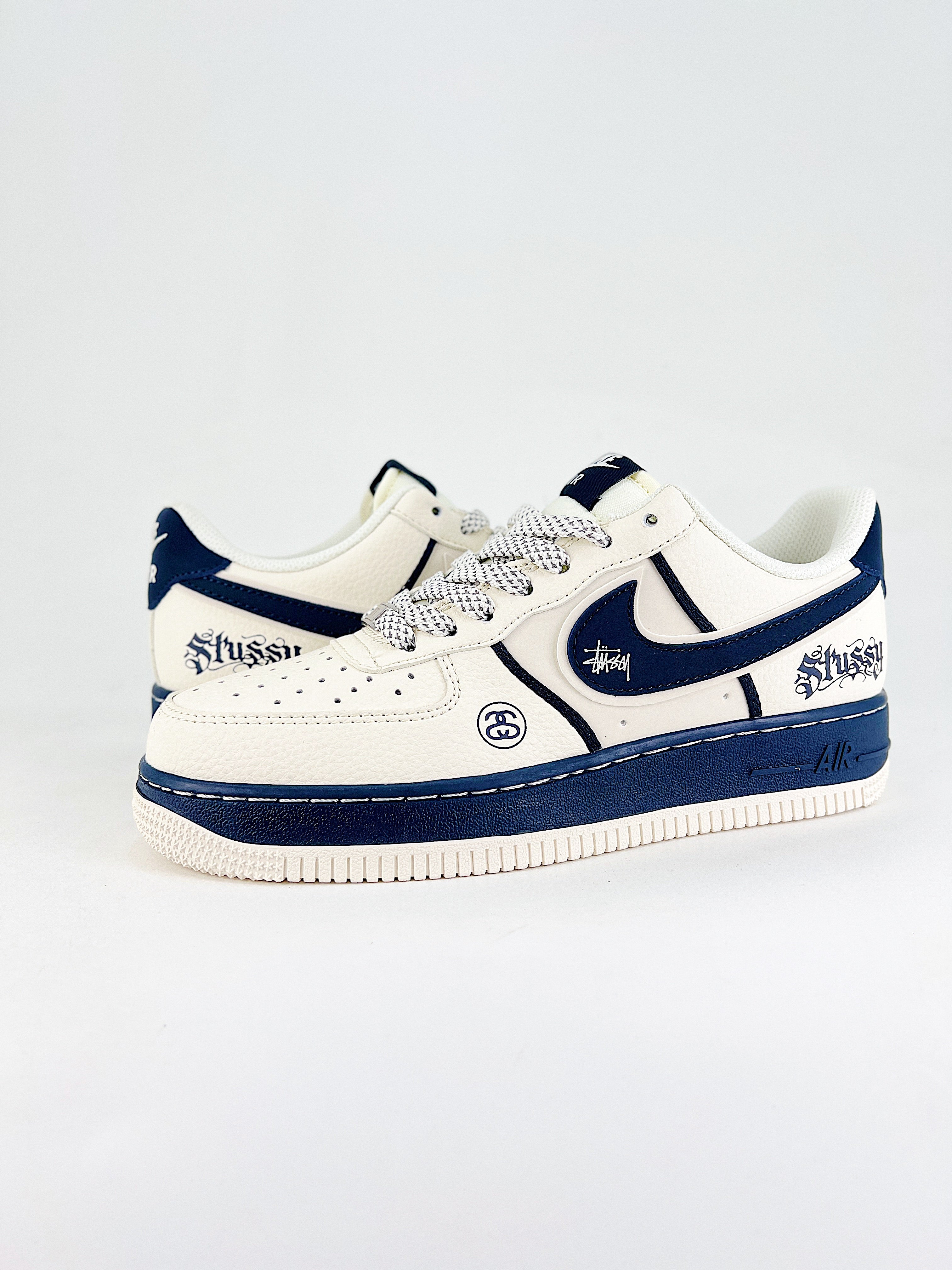 Nike Air Force 1 07 Low x Stussy white blue