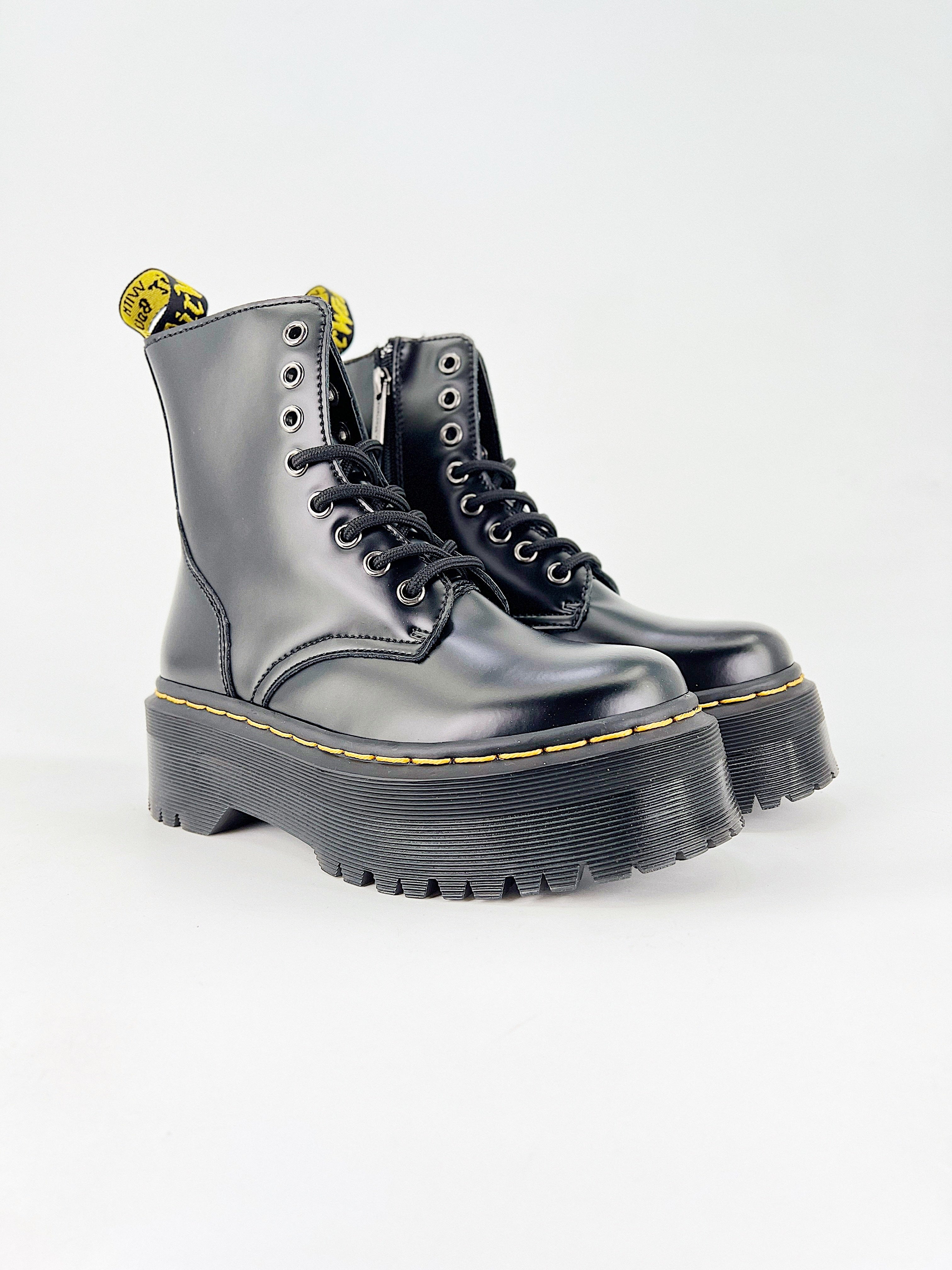 DR. MARTENS Jadon Polished Smooth
