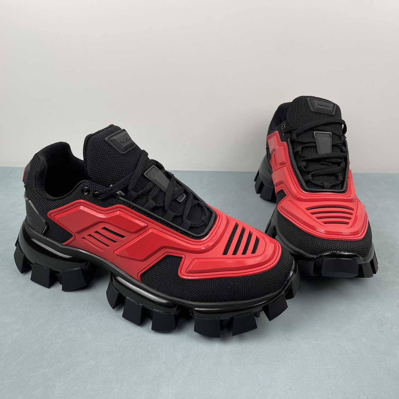 Prada sneakers Cloudbust Thunder nero rosso