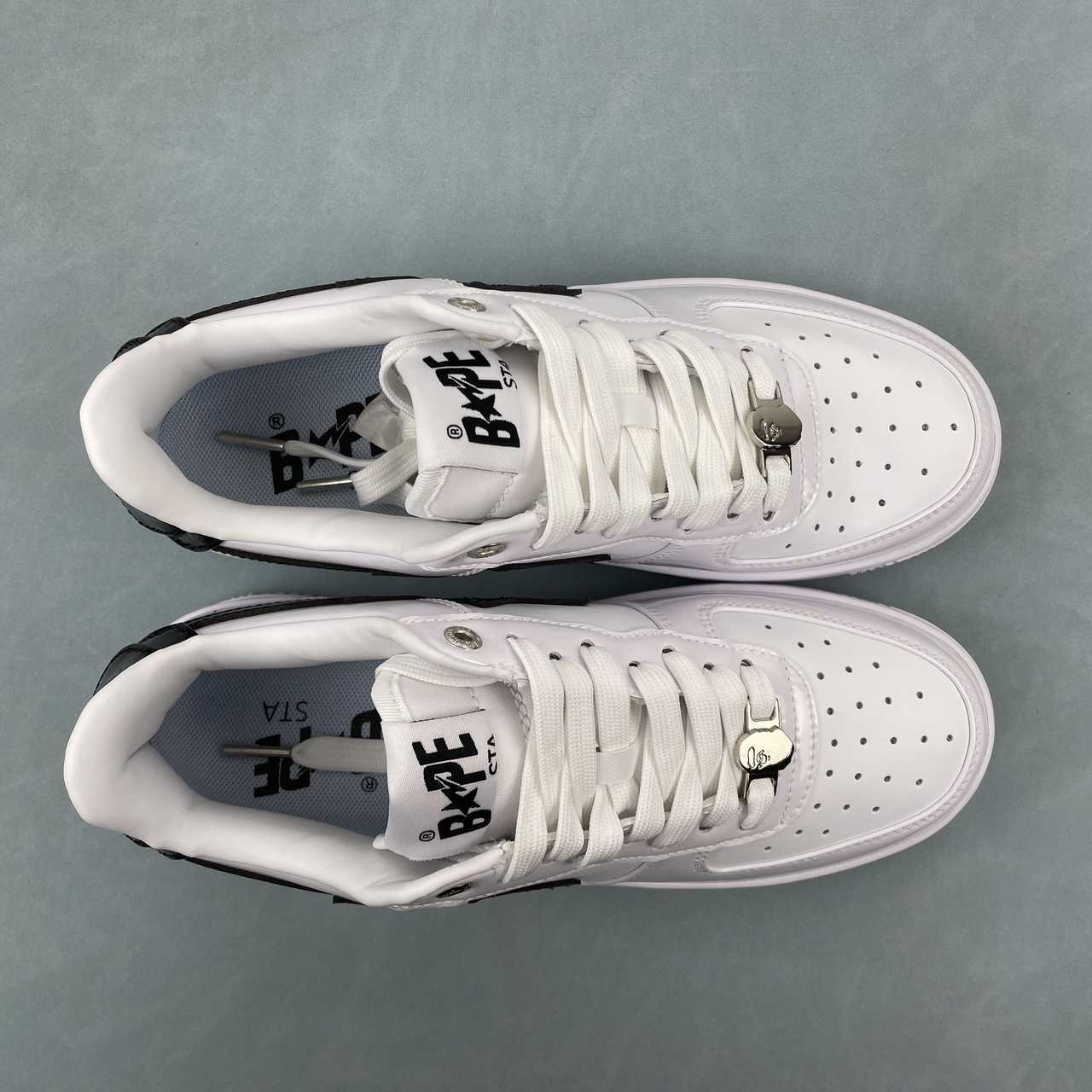 A Bathing Ape Sneakers da uomo in pelle verniciata Bape Sta bianco