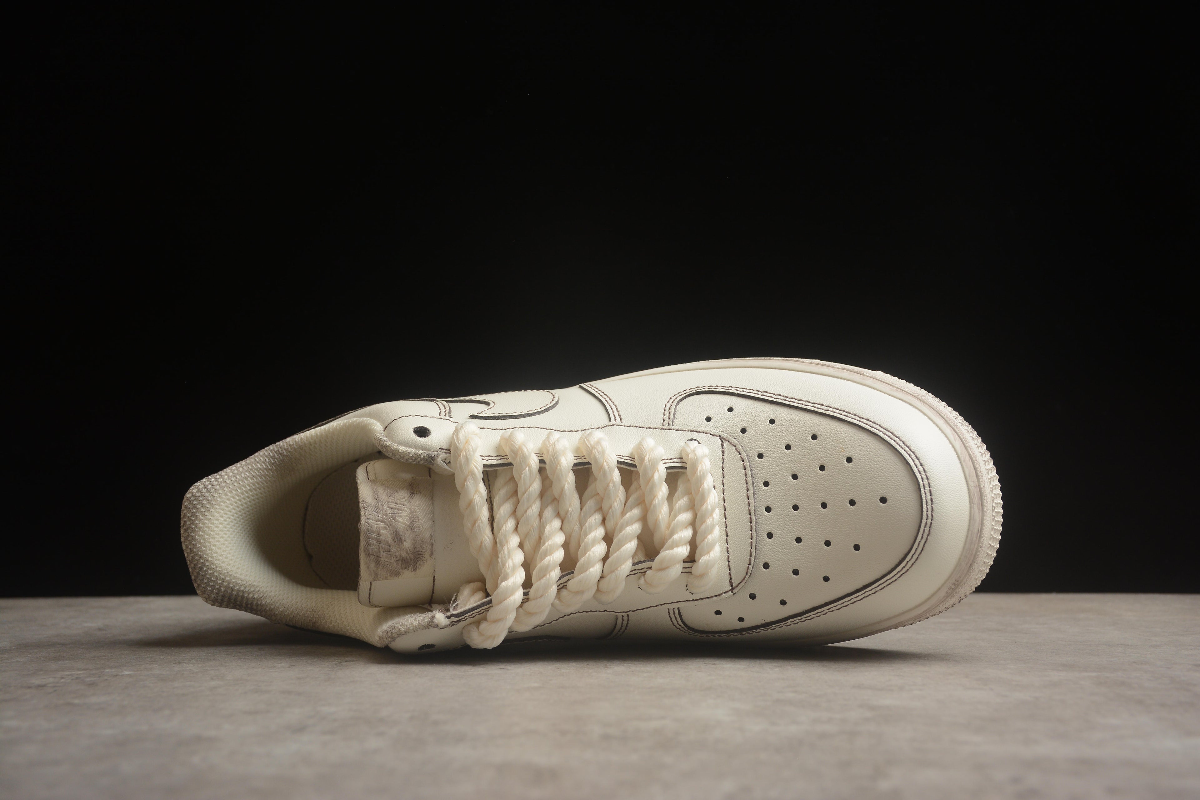 Nike Air Force 1 07 Low White Make Old