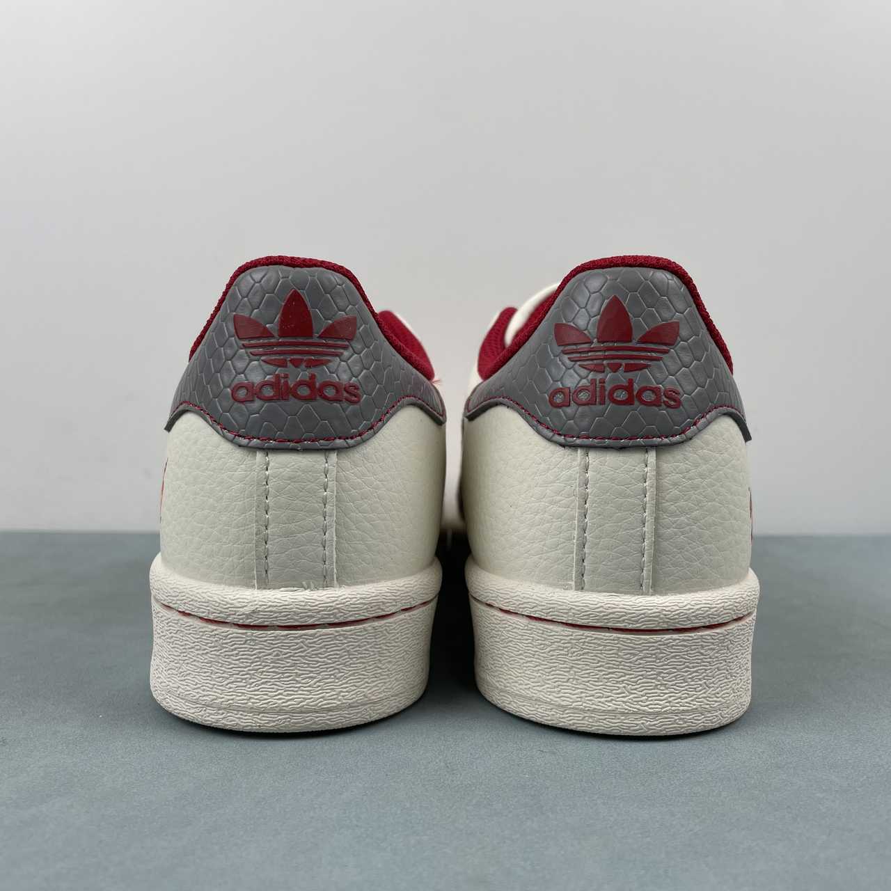 Adidas Originals Superstar bianco mod BZ2519 (destinata al mercato estero)