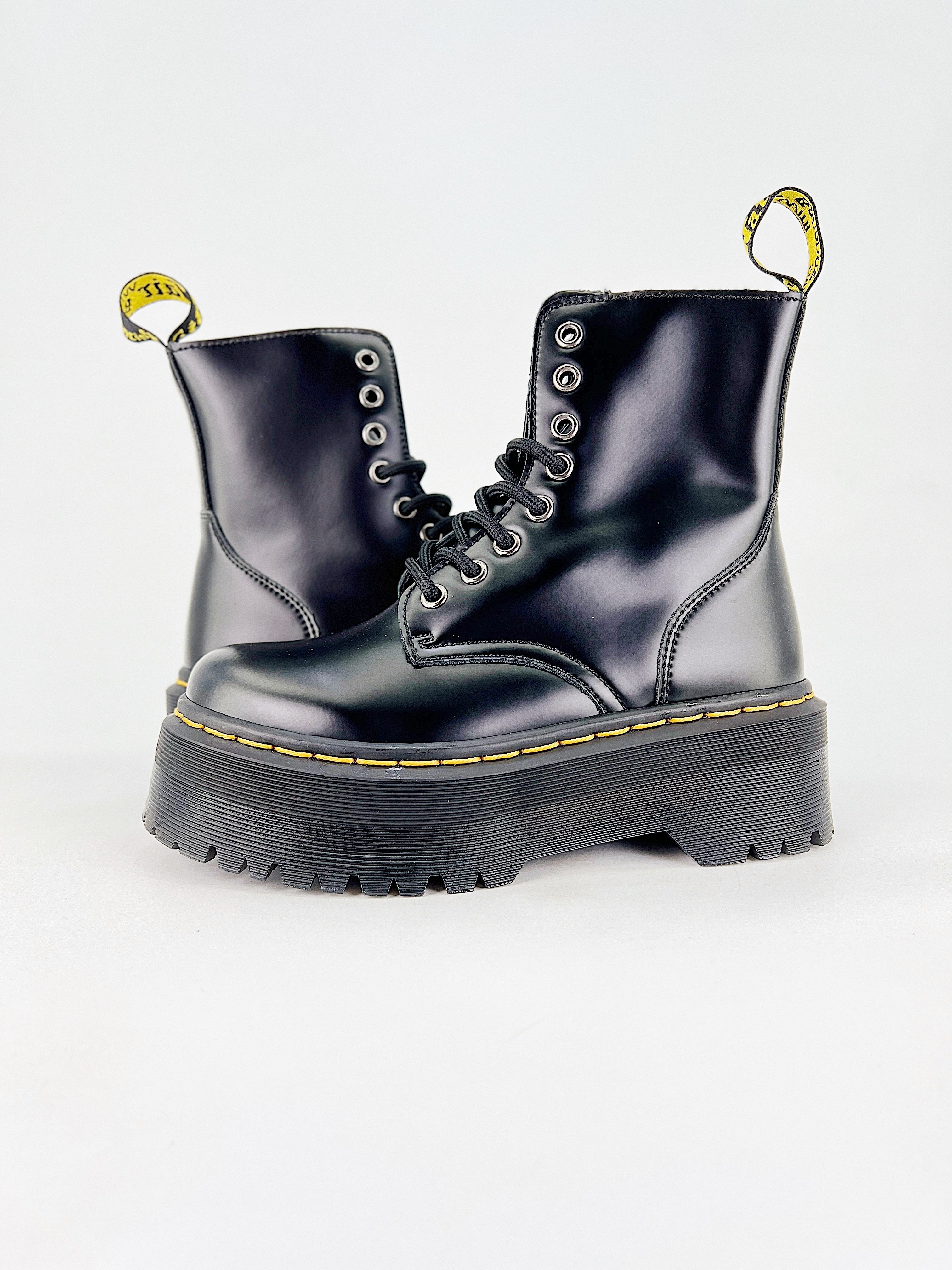DR. MARTENS Jadon Polished Smooth