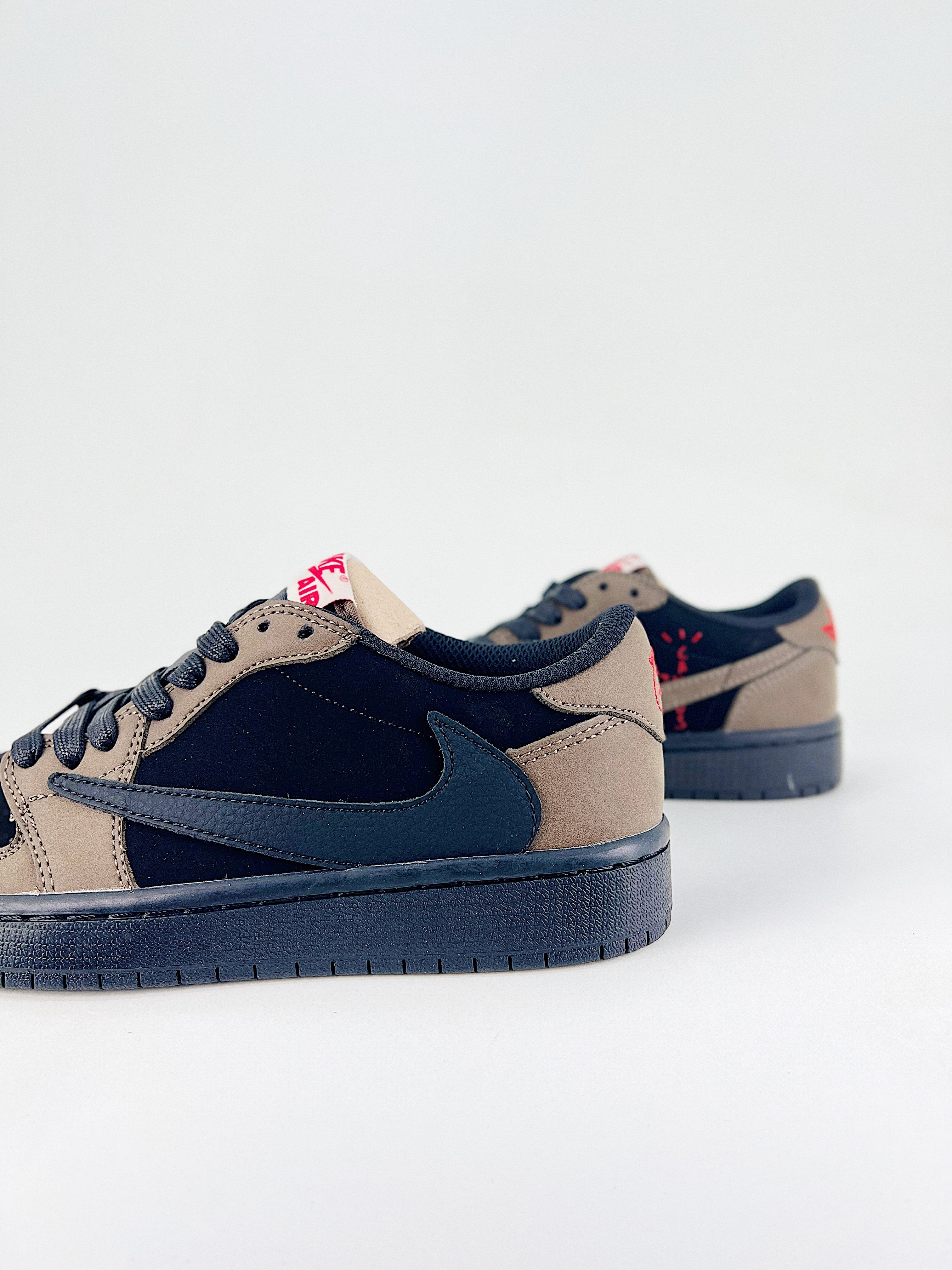 Travis Scott x Air Jordan 1 Low Mocha