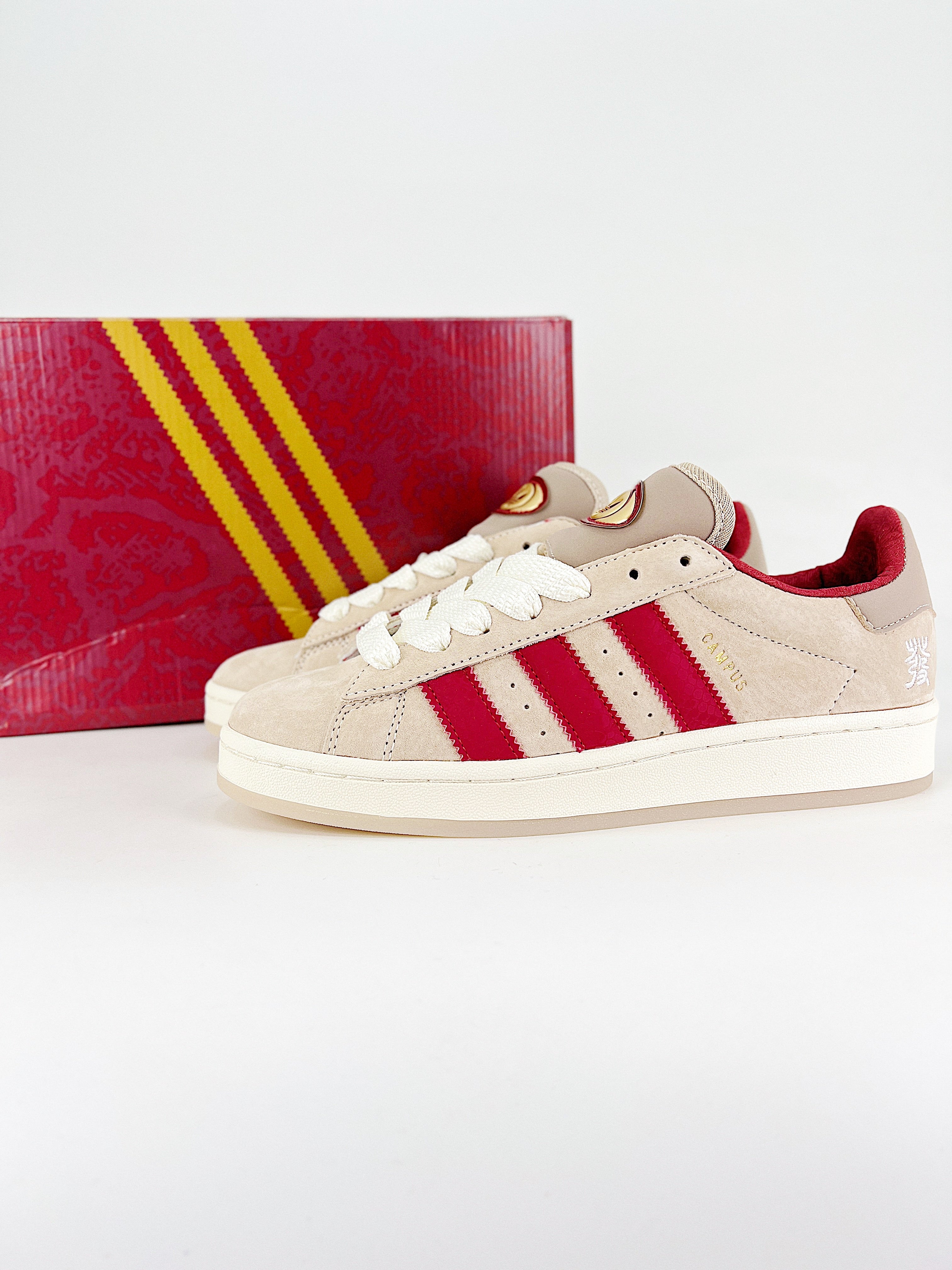 Adidas Originals Campus 00s Year of the Snake beige rosso