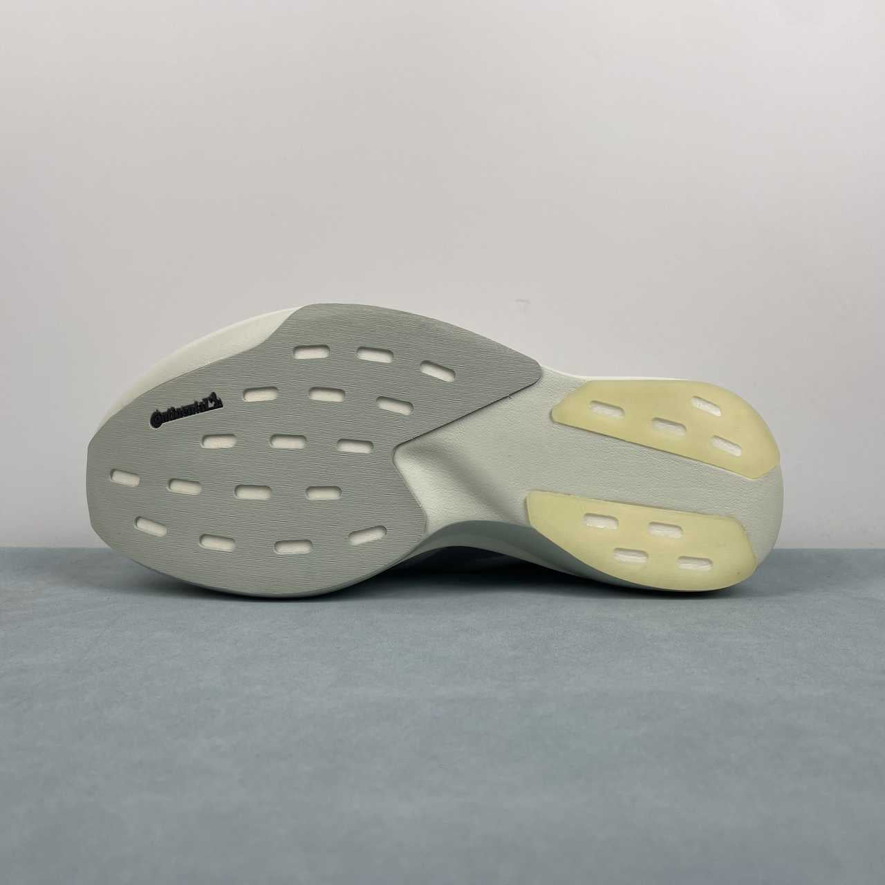 Adidas Adizero Evo SL metallic argento