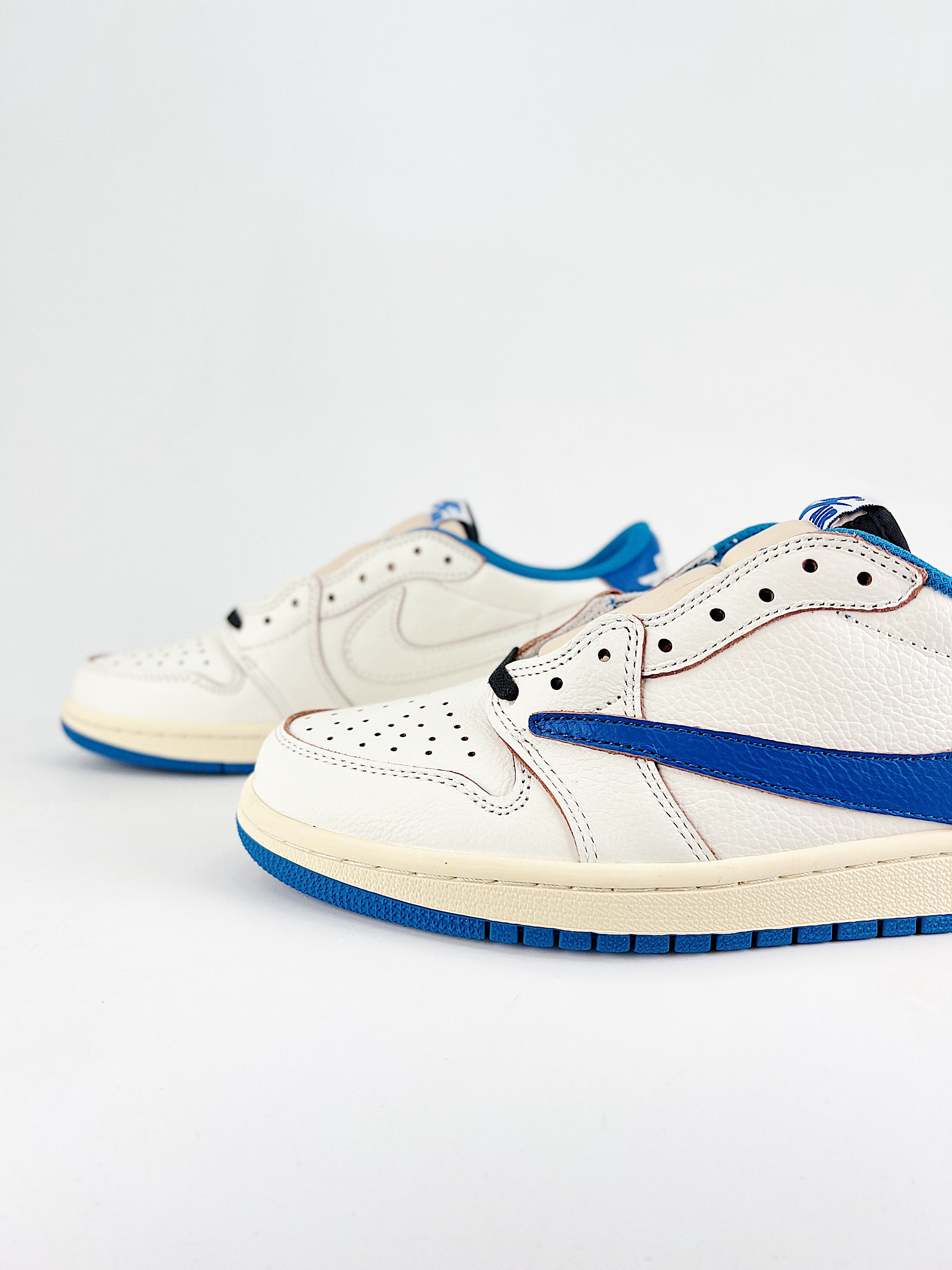 Travis Scott x Fragment x Air Jordan 1 Low OG Sail Military Blue