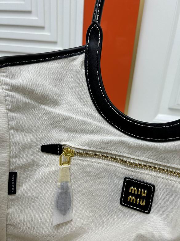 Miu Miu Tote Bag in pelle nero