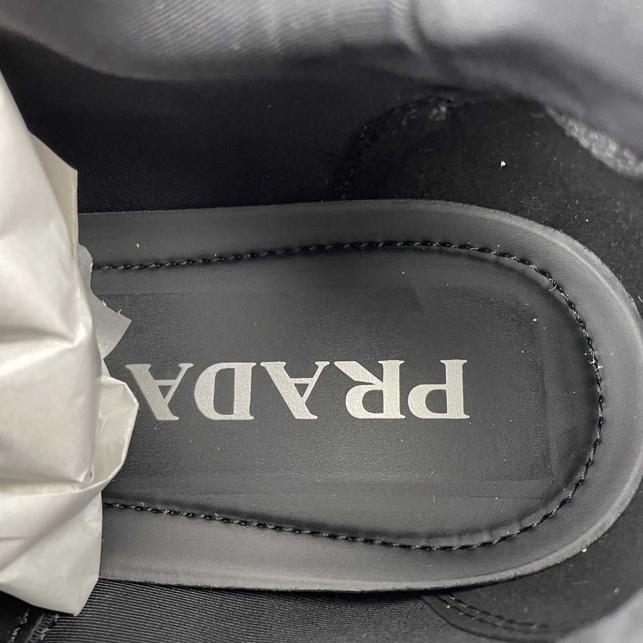 Prada sneakers Cloudbust Thunder nero rosso