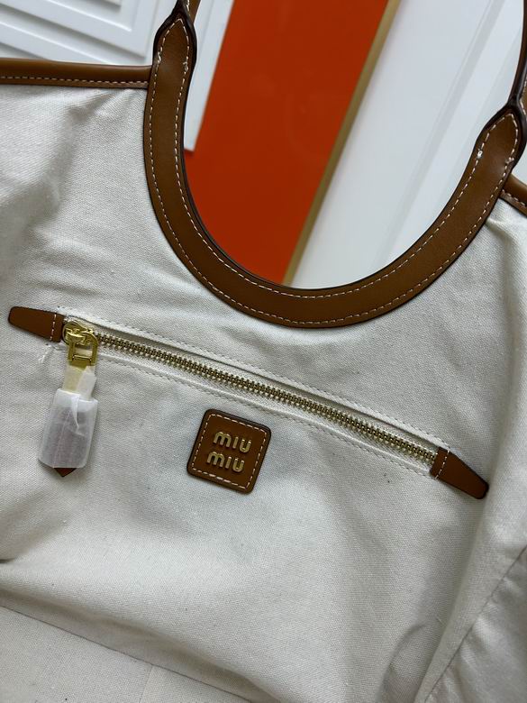 Miu Miu Tote Bag in pelle
