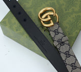 Cintura Gucci in vera pelle logata grigia larghezza 3 cm.