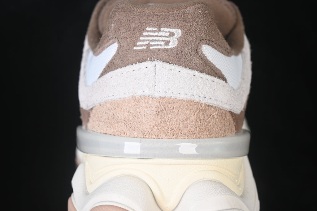New Balance NB 9060 Earth Shadow Bisque
