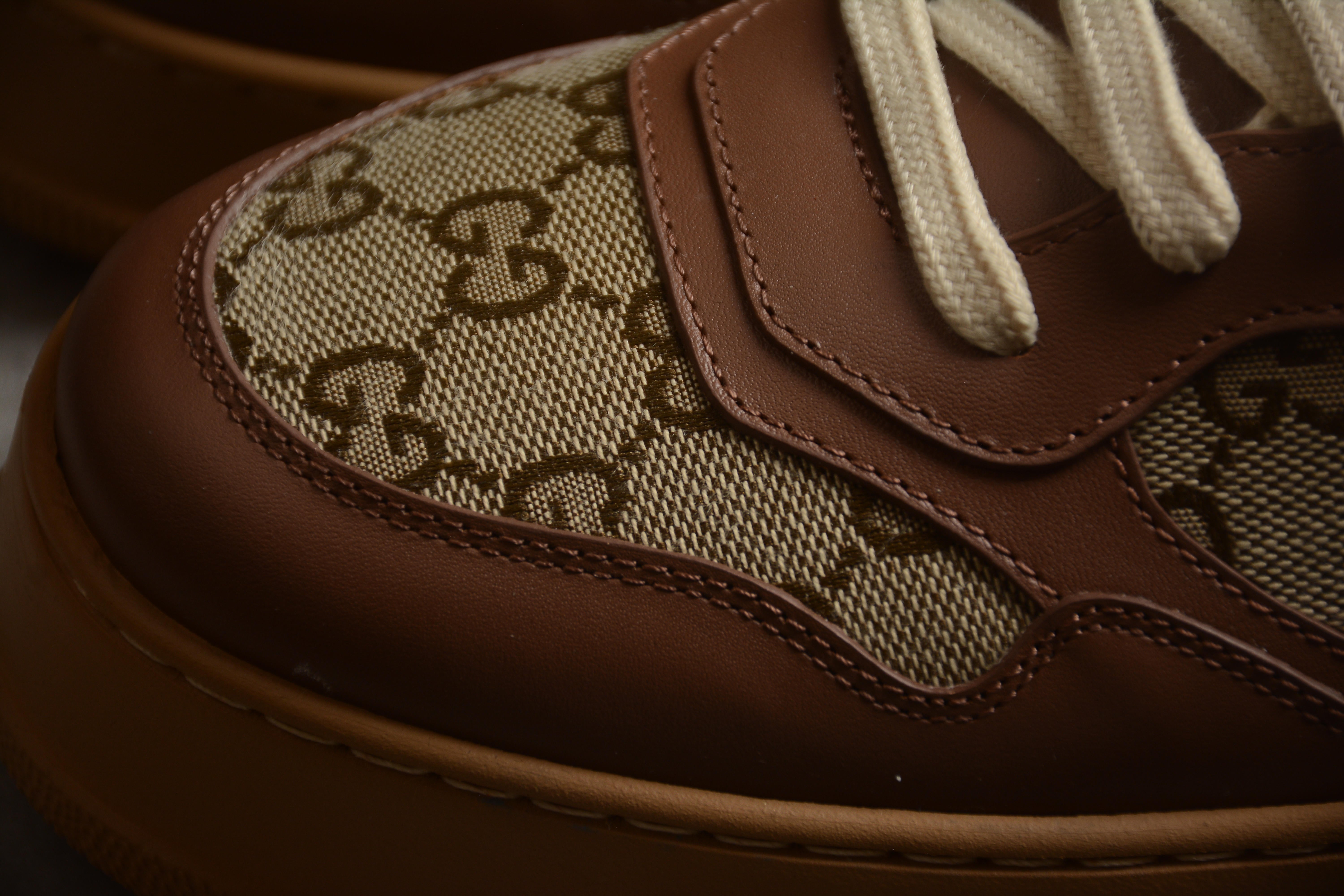 Gucci Chaussures chunky B biscuit marron