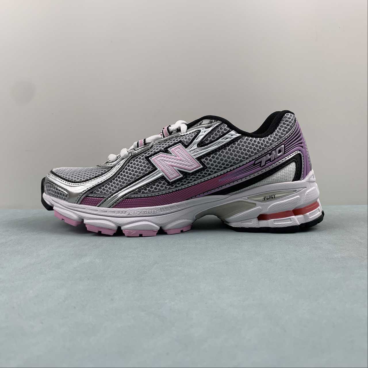 New Balance NB 740 Silverpink