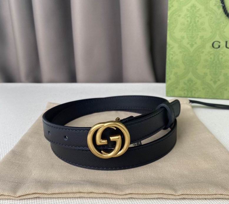 Cintura Gucci in vera pelle larghezza 2 cm.