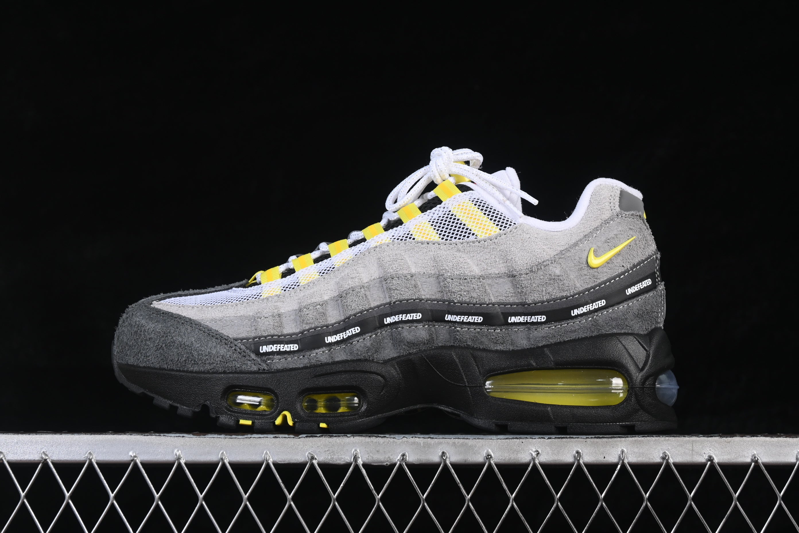 Nike Air Max 95 SP x Undefeated GEO Shangai