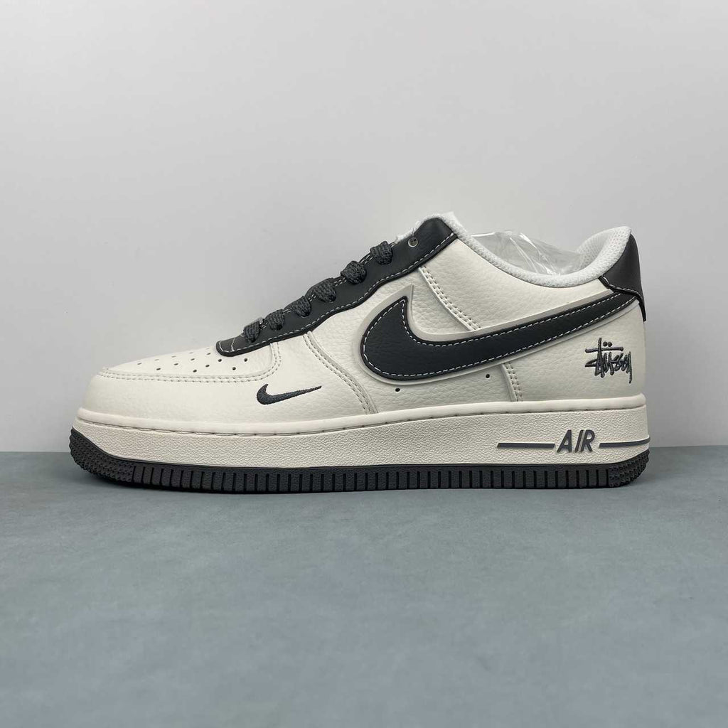 Nike Air Force 1 07 Low x Stussy white black