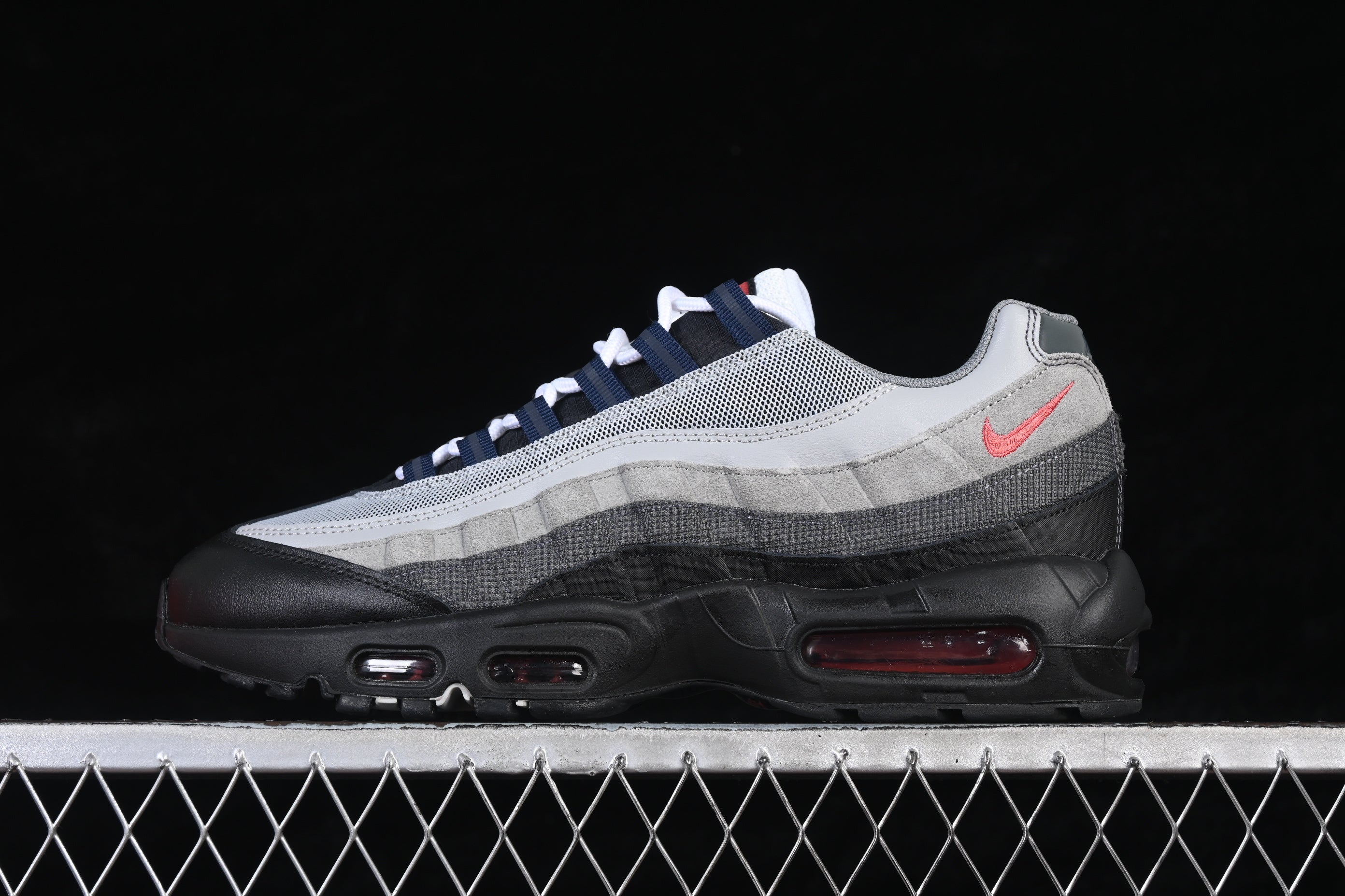 Nike Air Max 95 track red anthracite