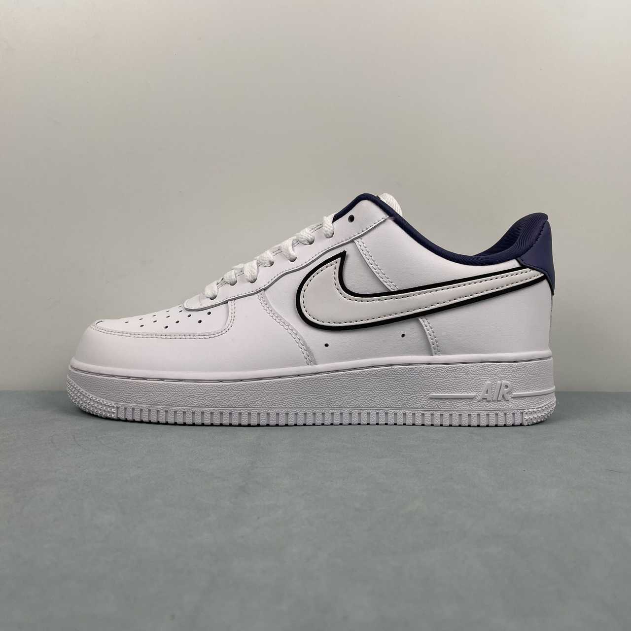 Nike Air Force 1 Low '07 Essential White Midnight Navy