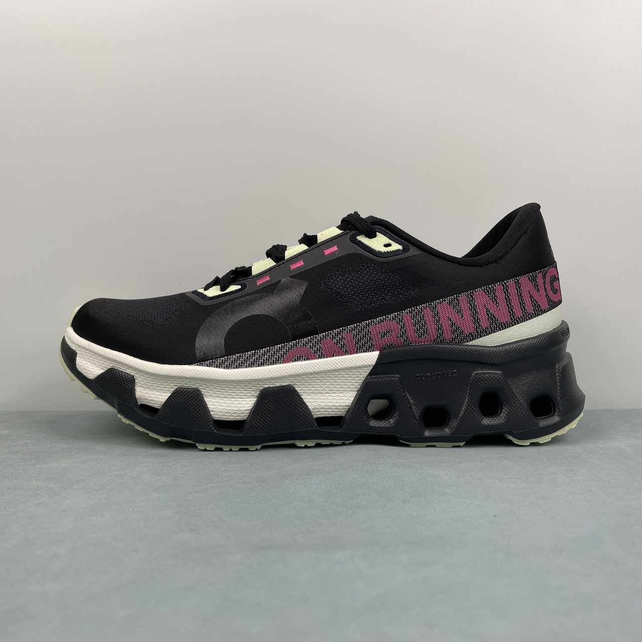 On Cloud Running Cloudmonster Hyper Iron & Black