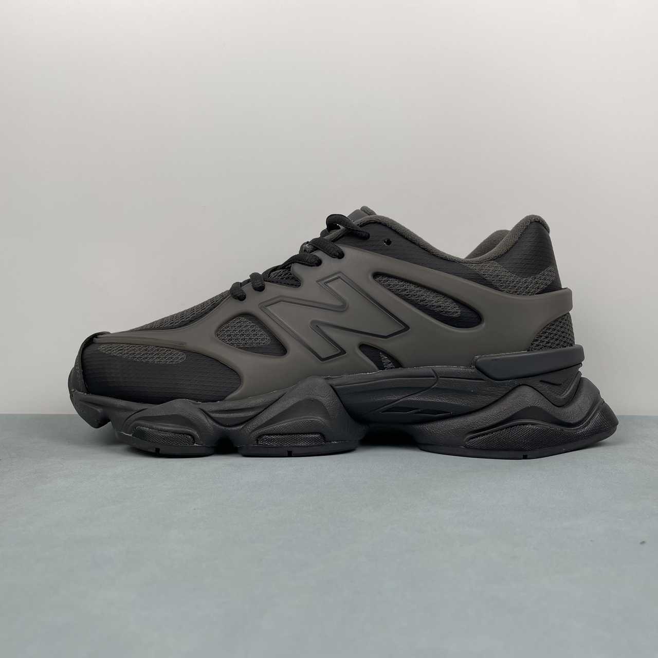 New Balance NB 9060 Black Cement