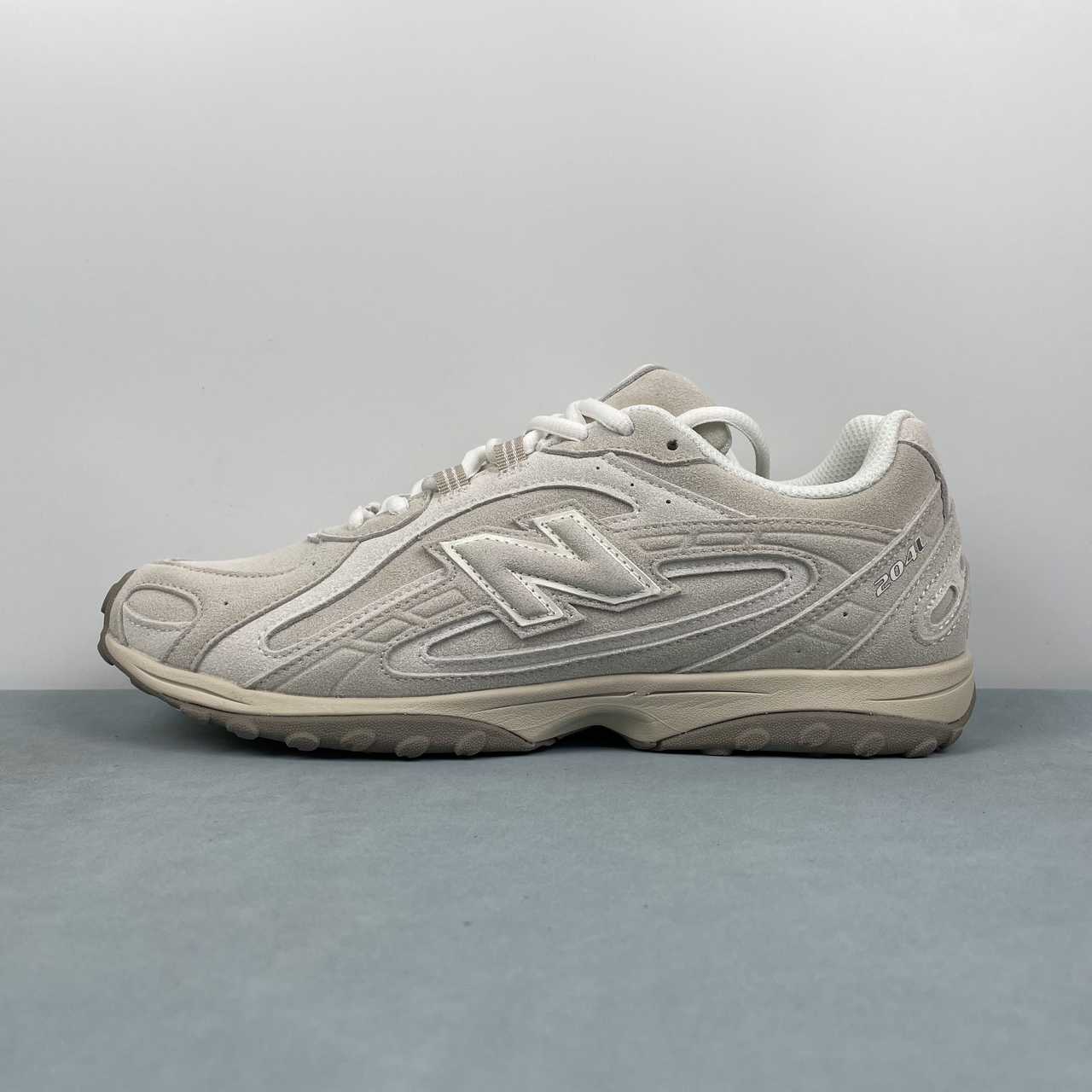 New Balance 204 L Timberwolf