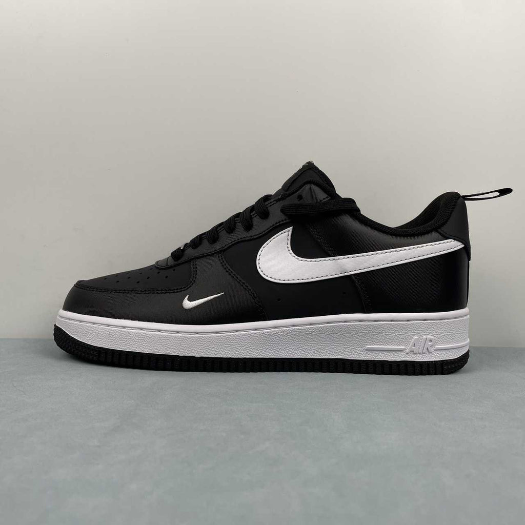 Nike Air Force 1 Low 07 TECH ESS Black White - VIBES MILANO