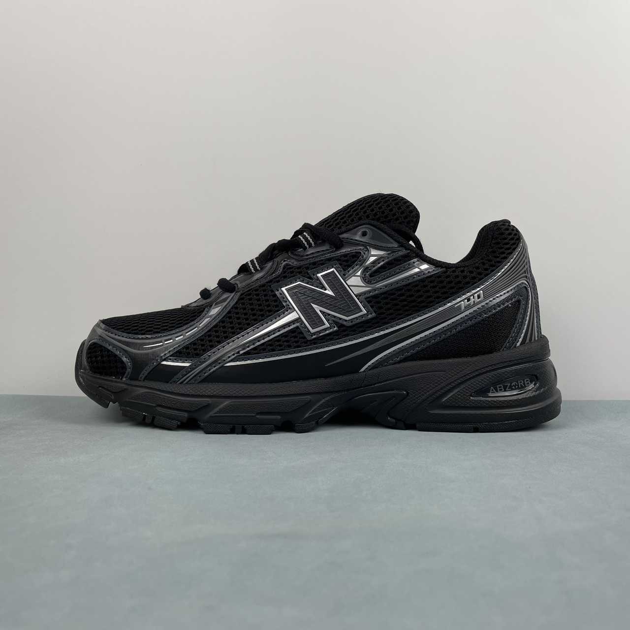 New Balance NB 740 Black Silver Metallic