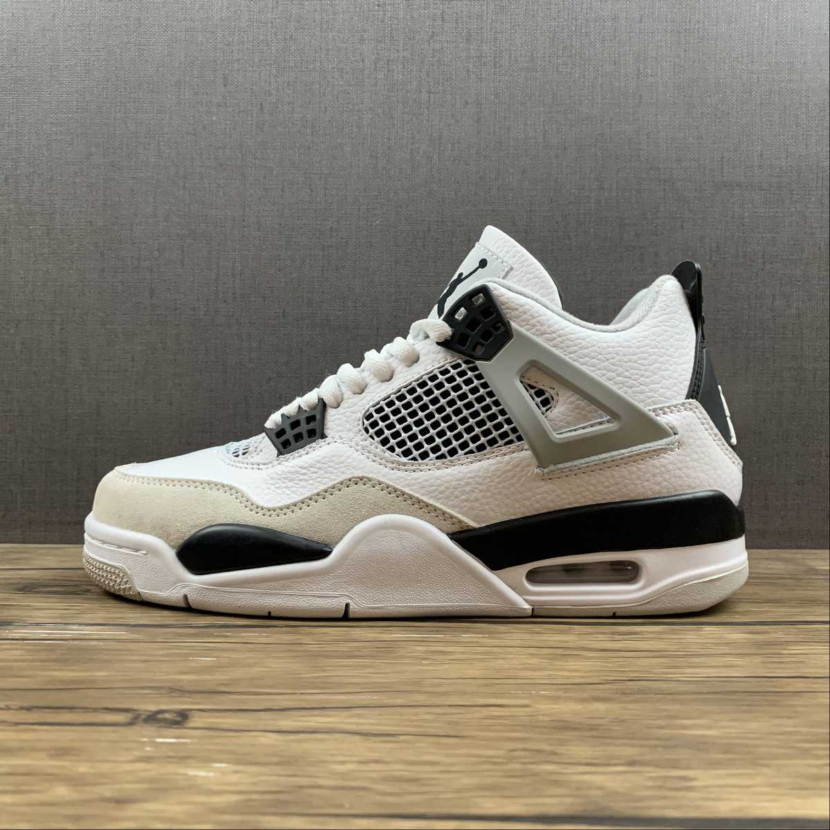 Nike Air Jordan 4 Retro Military Black