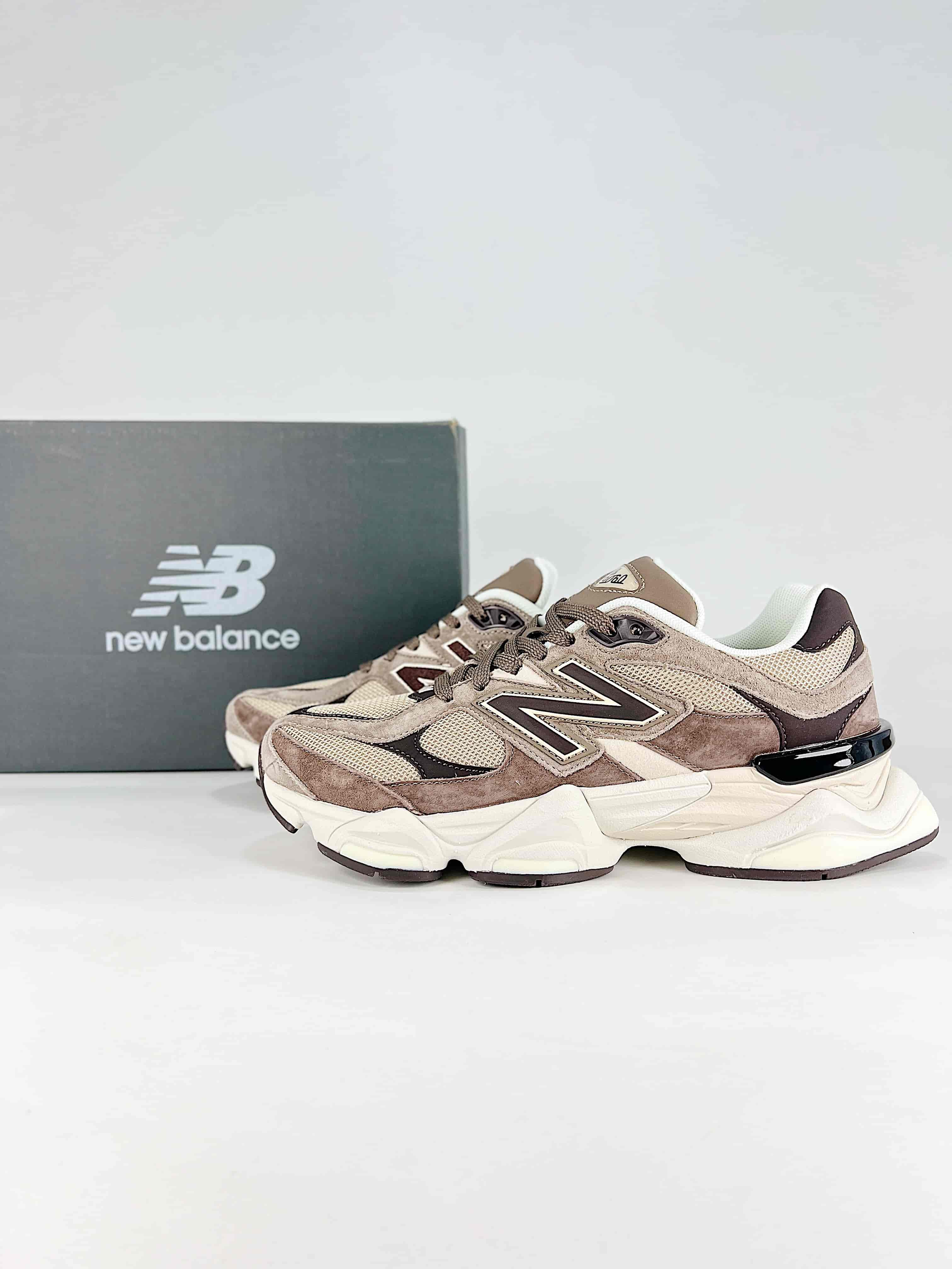 New Balance NB 9060 Thunder Brown