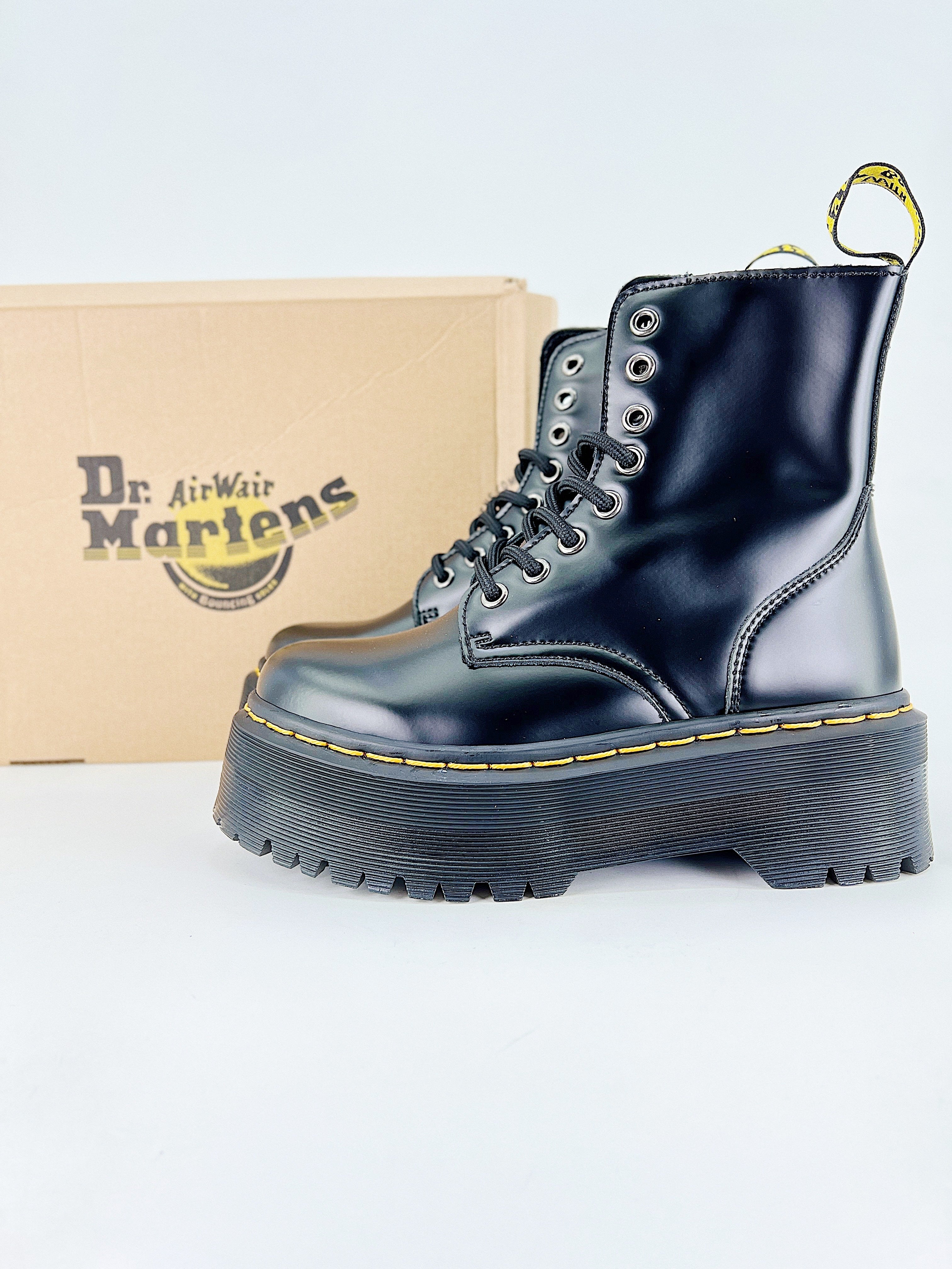 DR. MARTENS Jadon Polished Smooth