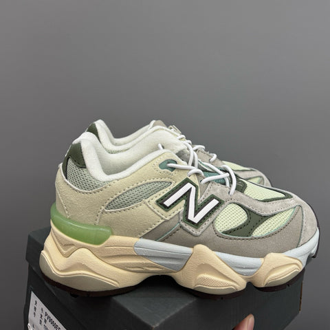 New Balance NB 9060 junior verde chiaro beige