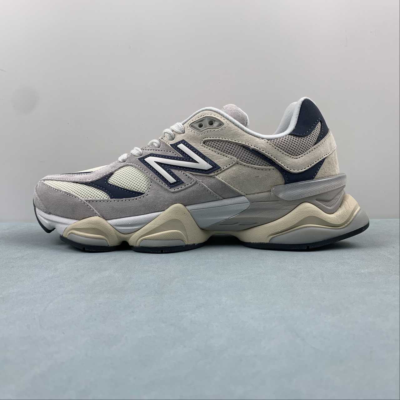 New Balance NB 9060 EEB Moonrock