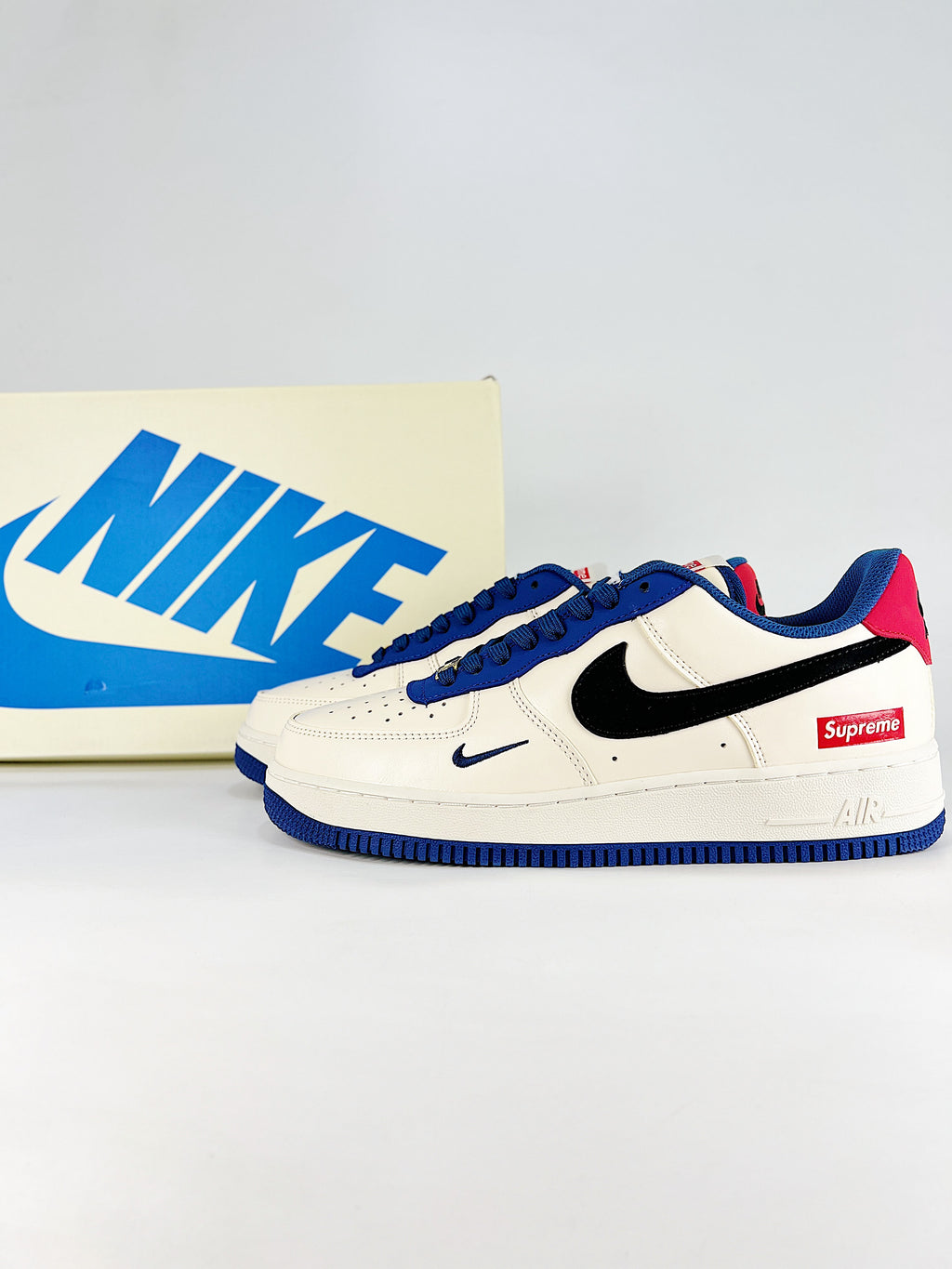 Nike Air Force 1 Supreme – White/Blue