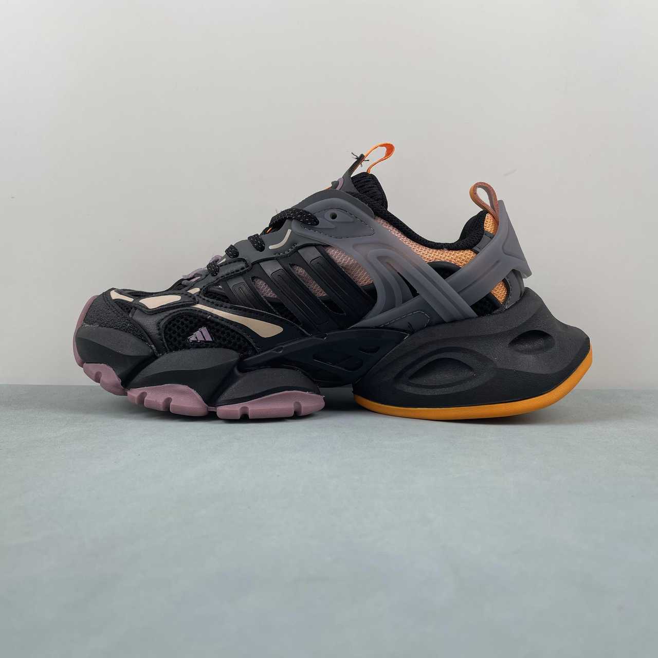 Adidas XLG Runner Deluxe sneakers core black pink orange grey