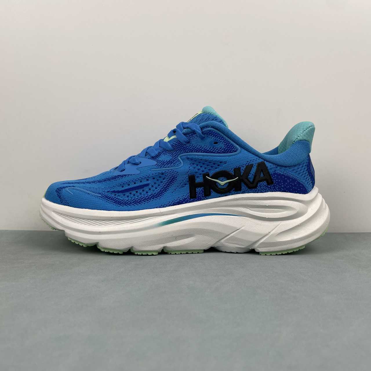 Hoka One Bondi 9 green