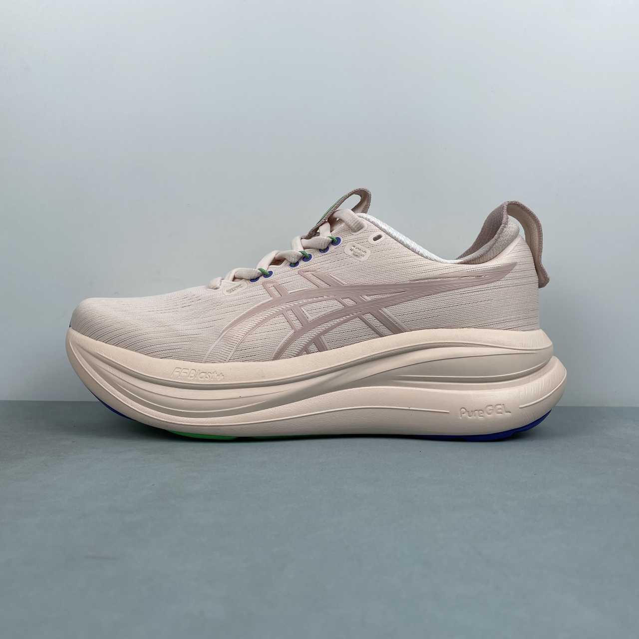 Asics Gel Nimbus 28 Beige Pink