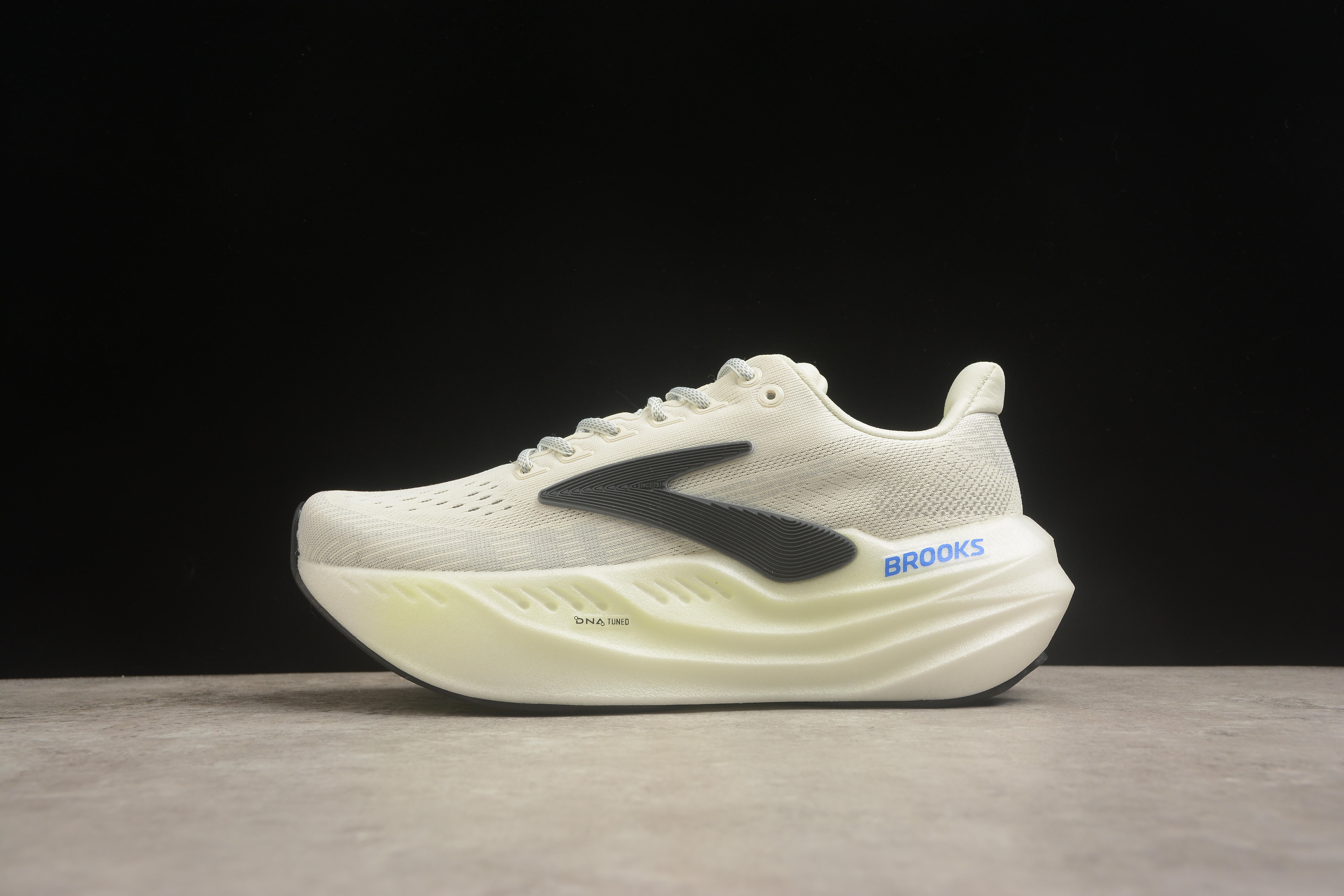 Brooks Glycerin Max ecrù verde