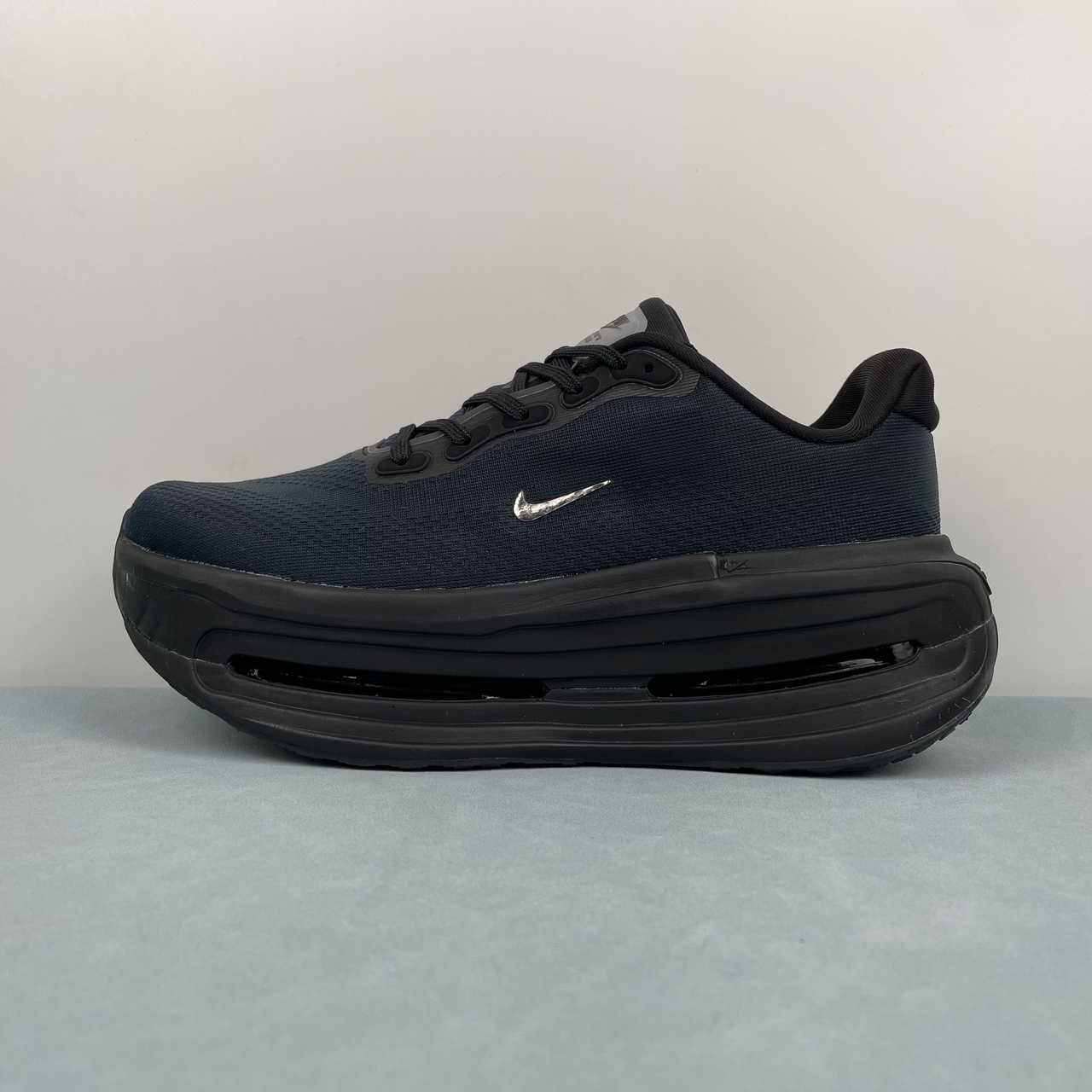 Nike Vomero Premium black noir - VIBES MILANO