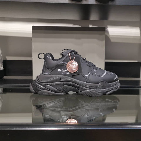 Balenciaga Sneakers Triple S nero