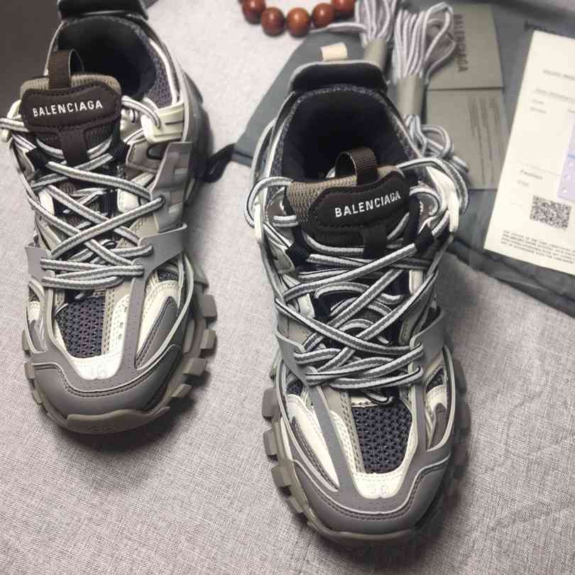 Balenciaga Sneakers Track 3.0 grigio