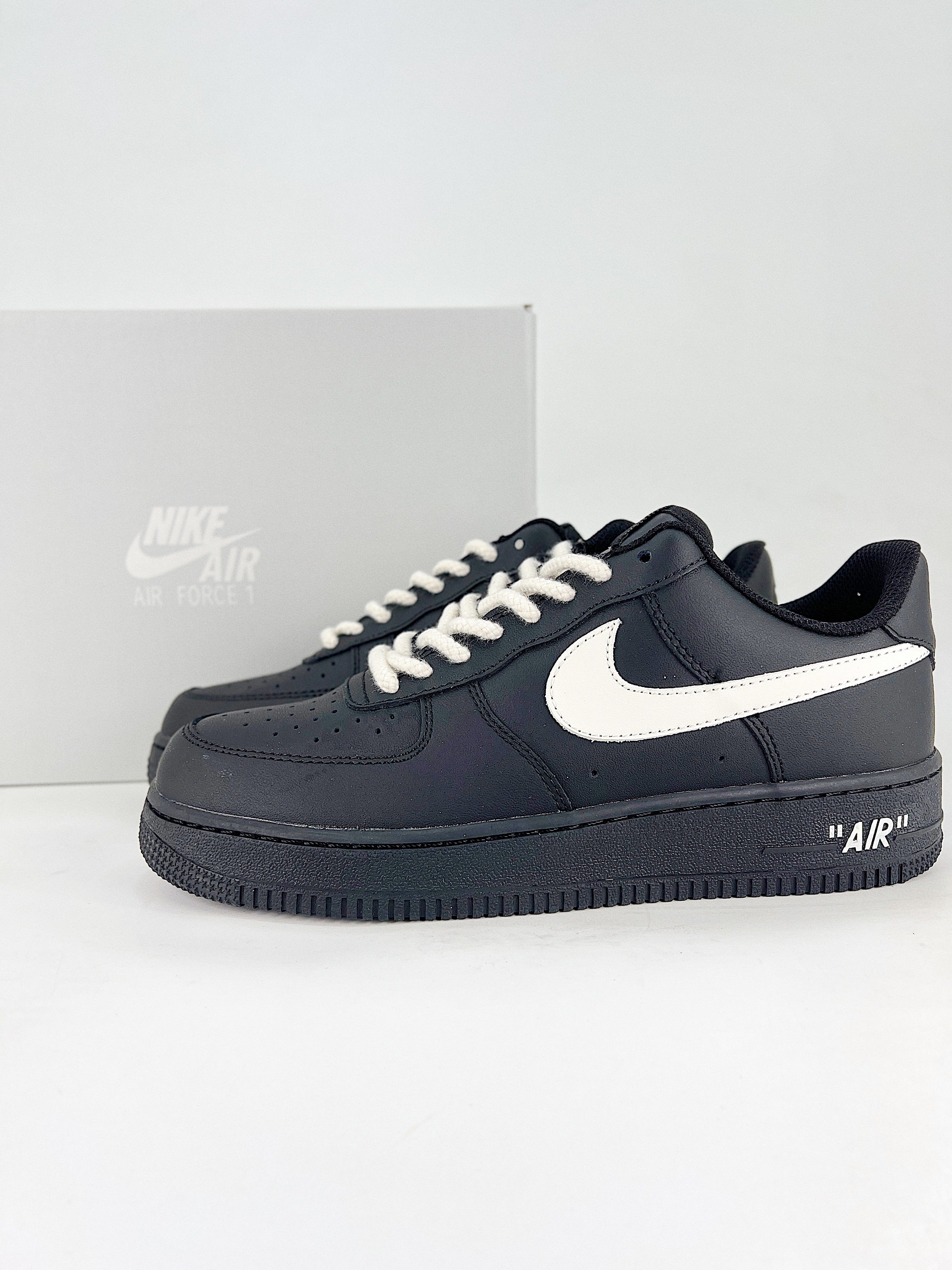 Nike Air Force 1 Low Black Swoosh White