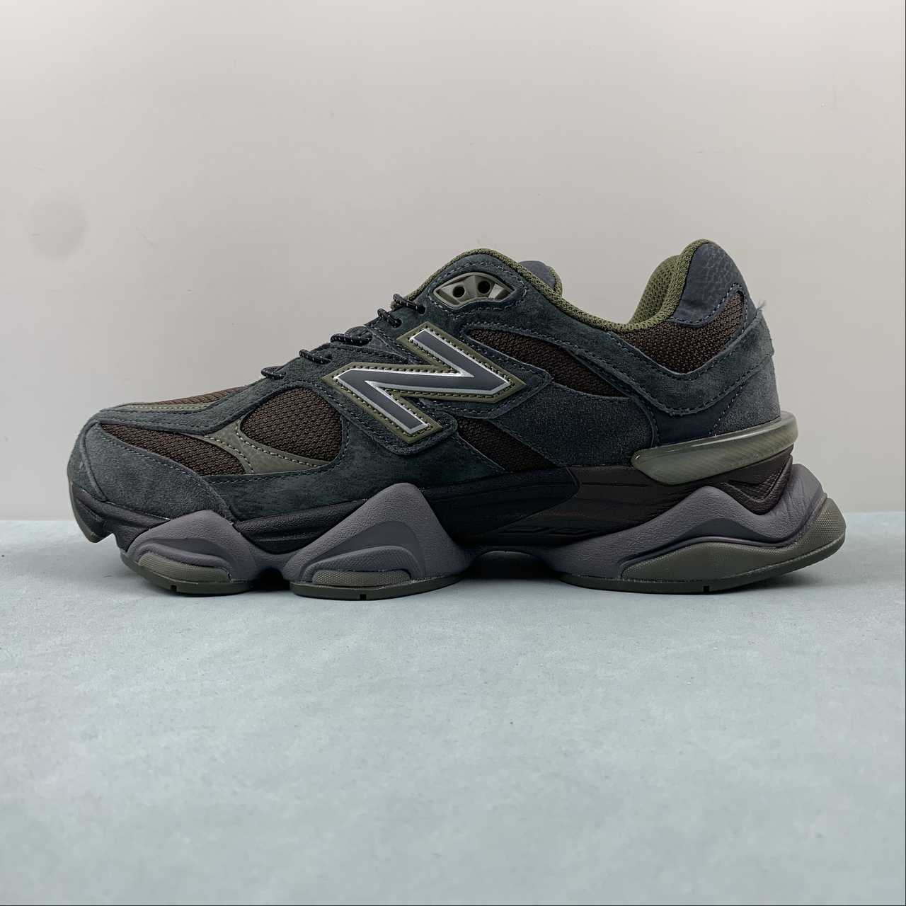 New Balance NB 9060 Blacktop Dark Moss