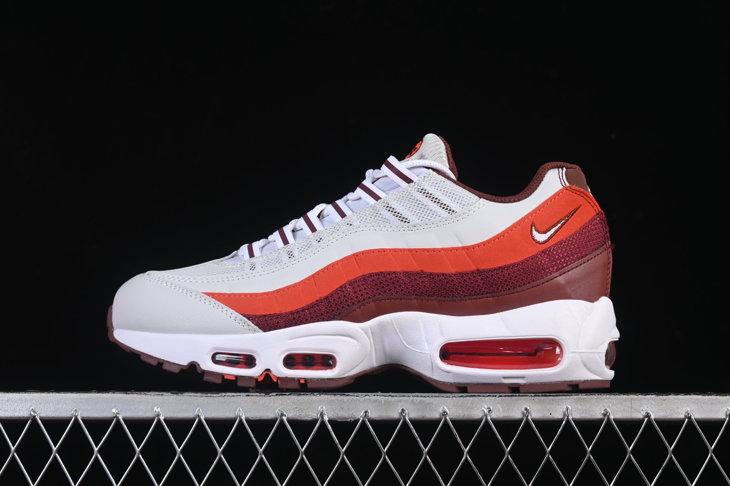 Nike Air Max 95 Recraft photon dust picante red